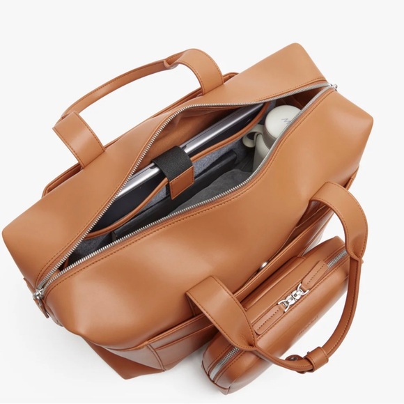 Like New MONOS Metro Duffel Vegan Leather Saddle Tan Used 1x - Picture 5 of 16